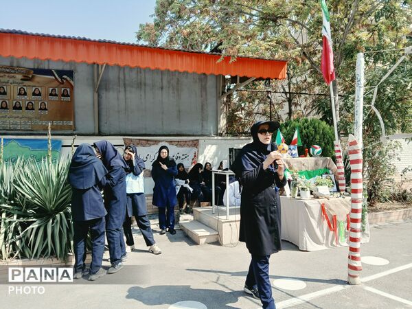 مسابقات ورزشی در هنرستان کیمیا ناحیه ۳ 