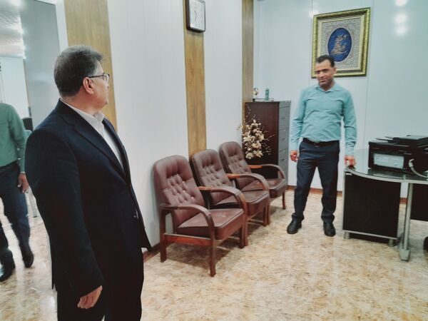 بازدید سرزده نوروزی مدیرکل آموزش و پرورش استان بوشهر از دوایر مختلف اداره‌کل