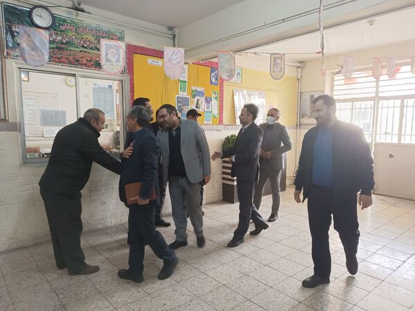 افتتاح کتابخانه دبیرستان جماران ناحیه پنج 