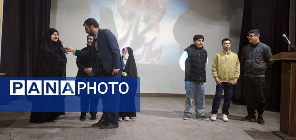 ملایر میزبان اجلاس سراسری نماز دانش‌آموزی شد