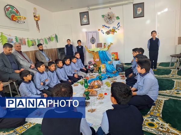 جشن کتابنوش در ناحیه۶ مشهد