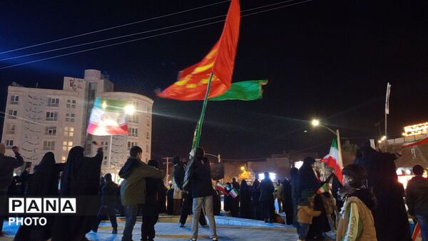 تجمع مردم بصیر نیشابور در شب هفتم شهادت رهبر انقلاب