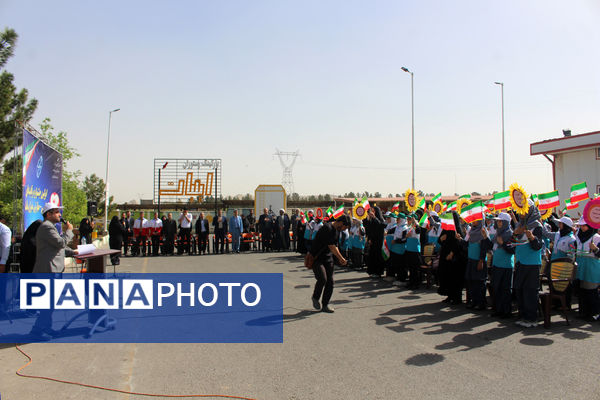 آیین افتتاحیه جشنواره رقابت‌های علمی- مهارتی سفیران سلامت استان قم