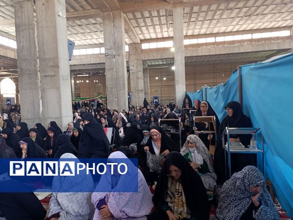 نماز عبادی سیاسی جمعه همزمان باهفته وحدت درنیشابور