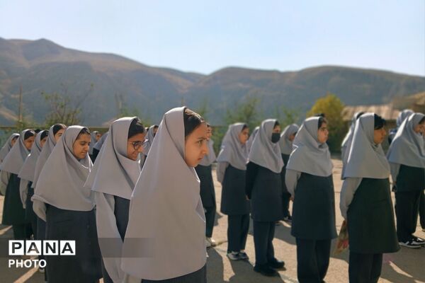 طنین غزل‌های حافظ در مدرسه اندیشه نفیس‌ فیروزکوه
