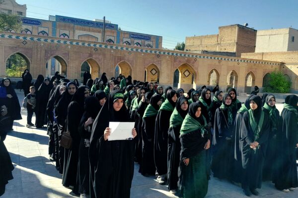 اعزام کاروان زیارتی راهیان نور لردگان 