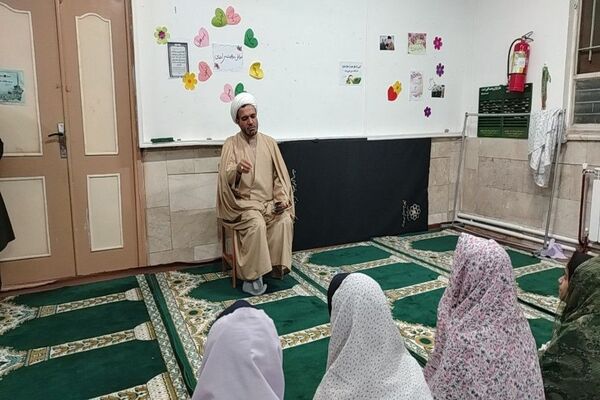 جلسه بصیرتی  در آموزشگاه شهید مجید دهنوی