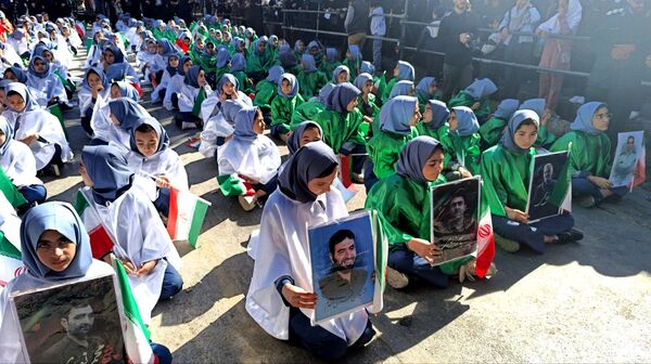 دانش‌آموزان امروز، ادامه‌دهندگان راه آگاهی و آزادگی دیروز
