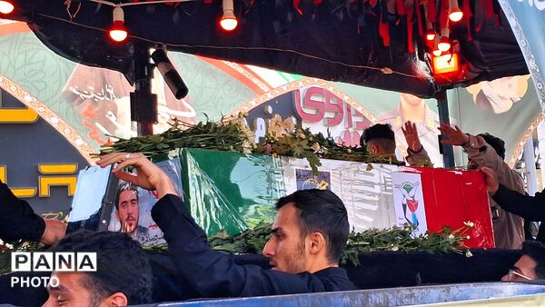تشیع پیکر مطهر شهید پاسدار محمد صادق نظافتی در کاشمر 