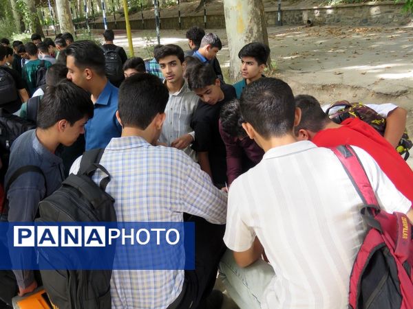 گذری کوتاه بر اهدای جوایز در اردوی جدید الورودهای شاهد ابوذر غفاری 