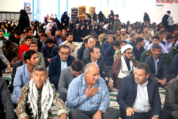 اجتماع همایش «شکوه اقتدار» بسیجیان در لنده