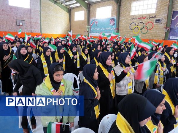 همایش پیشگیری از آسیب‌های چهارشنبه سوری در دبیرستان نرجس بجنورد