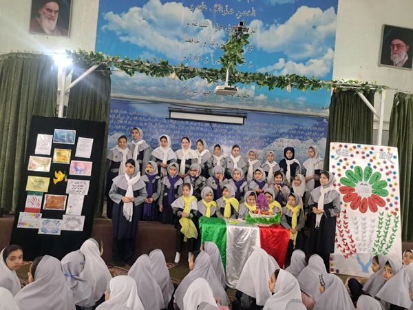 طلیعه فجر و شعبانیه در دبستان آزادی