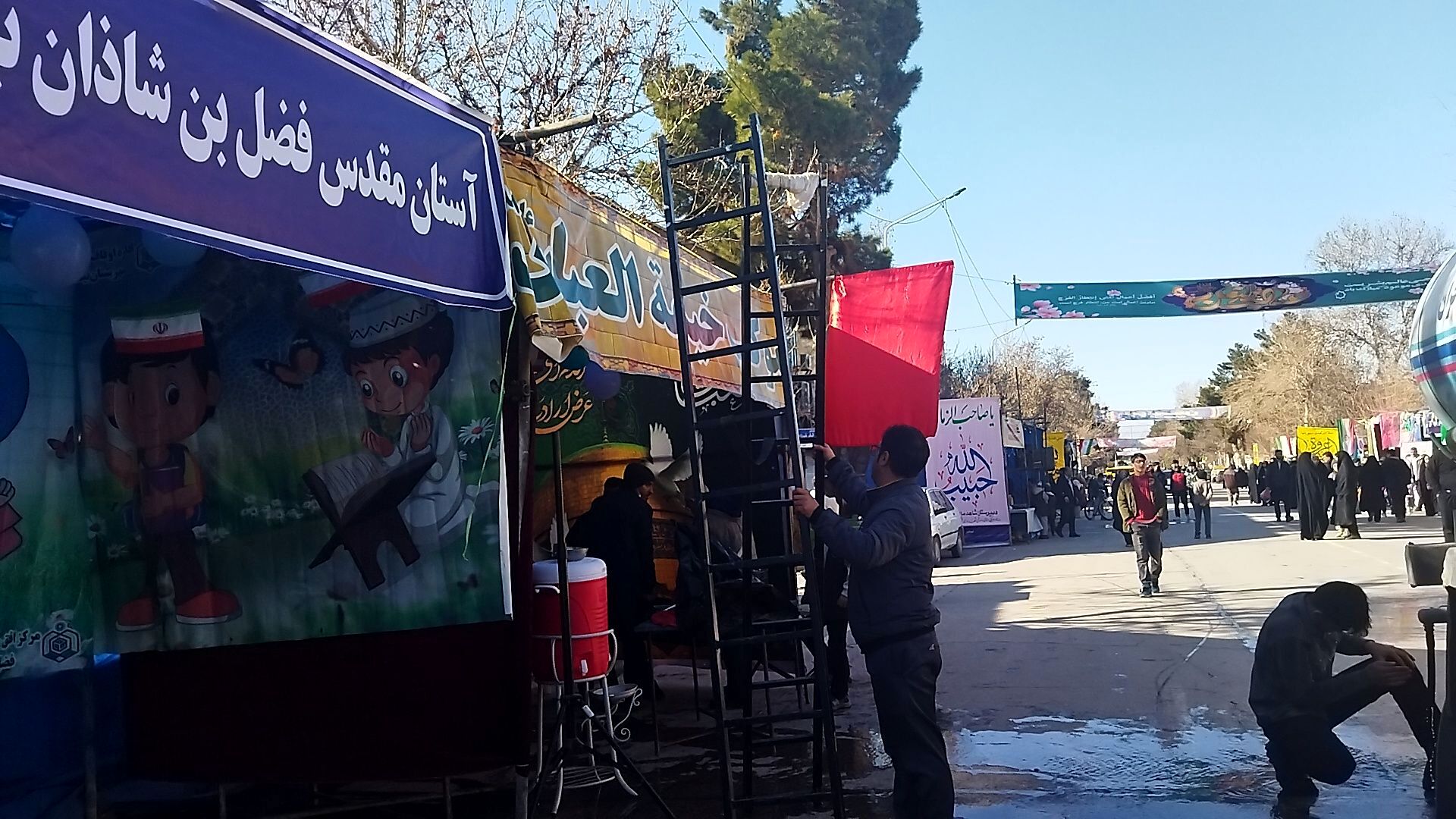 لحظاتی از آماده سازی موکب ها برای مهمانی کیلومتری نیشابور 