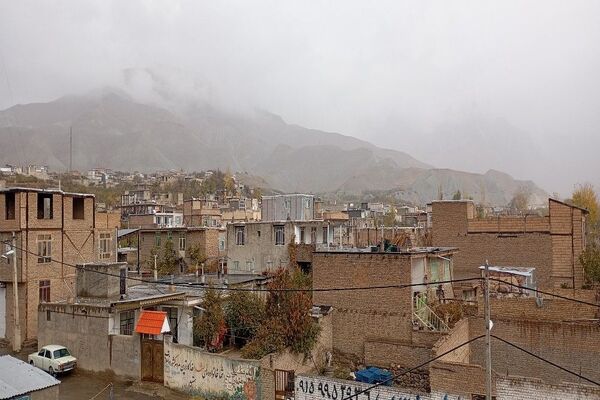اولین باران پاییزی قابی شفاف از پاییز  رنگارنگ را در شهر زیبای بار رقم زد