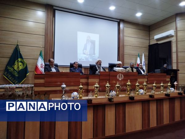 آیین تجلیل از برترین‌های فوتبال و فوتسال شهرستان کاشمر 