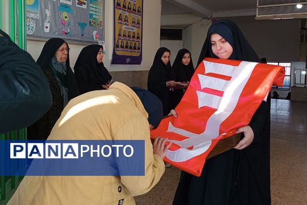 مدرسه امام علی (ع) غرق در عطر حسینی