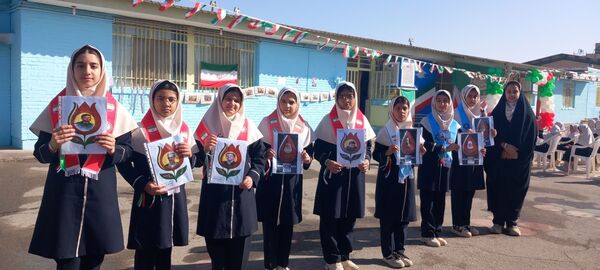  جشن "ایران مون" در مدرسه شهید اتحادی مه ولات