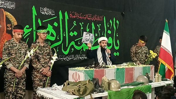 مراسم استقبال از شهید گمنام در دبیرستان شاهد ابوذر غفاری نیشابور 