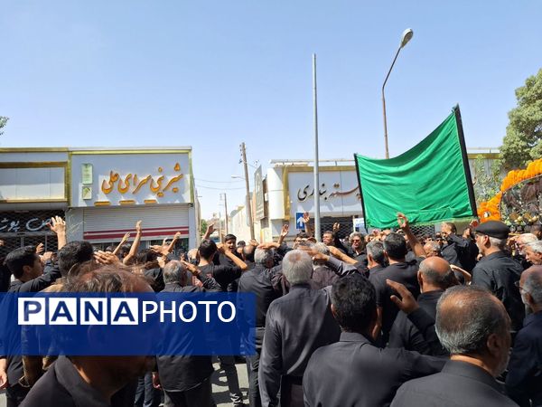 تاسوعای حسینی به یاد دستان بریده قمر بنی هاشم (ع)