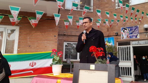 همایش یاوران مقاومت‌ و ایثار در دبیرستان شهید زارع ناحیه۳ کرج