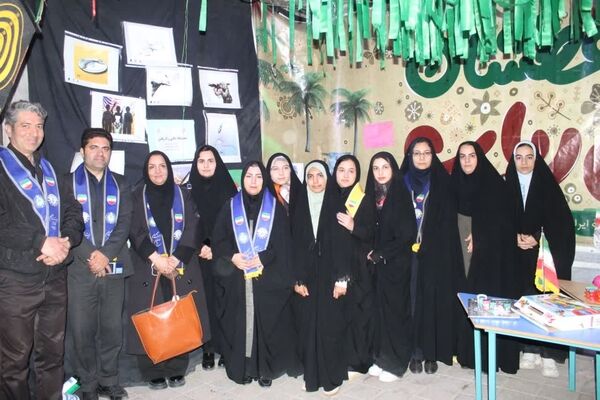 مراسم سازمان دانش‌آموزی فاروج به یاد دانش‌آموزان شهید میناب