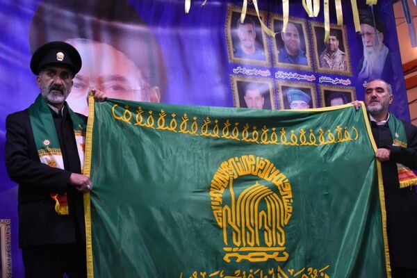 حضور خادمان آستان قدس رضوی در موج پنجاه‌وهشتم تجمعات شبانه؛ همدلی با بیرق حرم رضوی