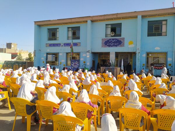 دبستان دخترانه گوهرشاد بیرجند میزبان پویش کاشی حرم 