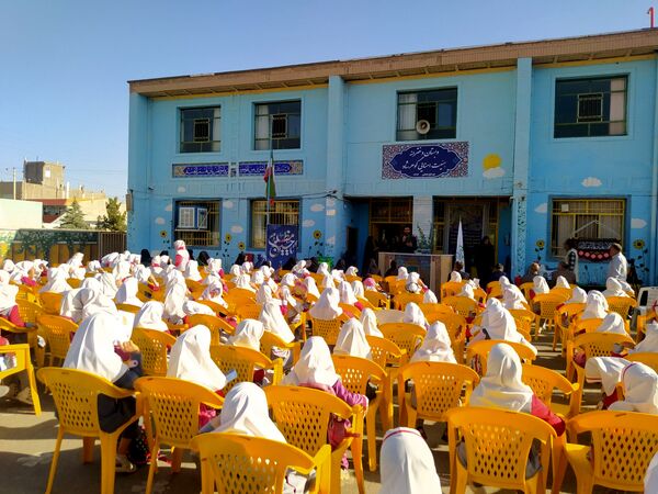 دبستان دخترانه گوهرشاد بیرجند میزبان پویش کاشی حرم 