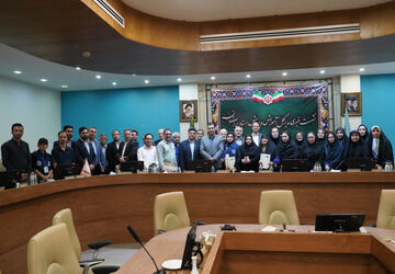 نشست خبری مدیرکل آموزش و پرورش استان اصفهان با اصحاب رسانه