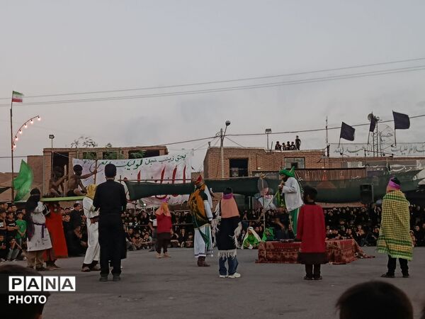 طنین فریاد «هل من ناصر» در میدان تعزیه