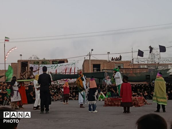 طنین فریاد «هل من ناصر» در میدان تعزیه