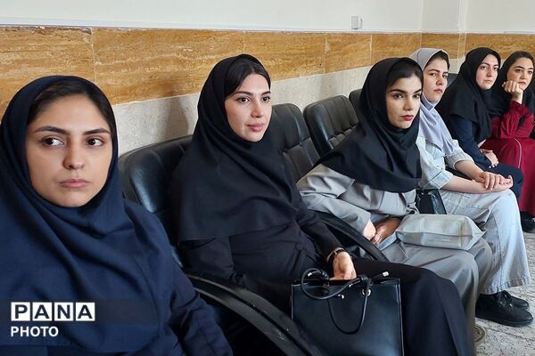 مانور بازگشایی دبیرستان نمونه دولتی ولایت با تشکیل نخستین جلسه شورای دبیران