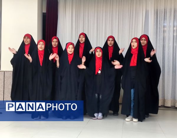 آیین تجلیل ازخادمین مراسم اعتکاف دانش‌آموزی