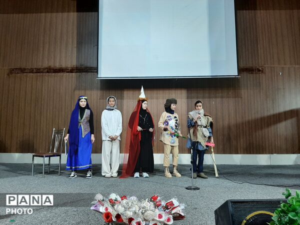 جشن فارغ‌التحصیلی مدرسه شهید جواهری۲ 