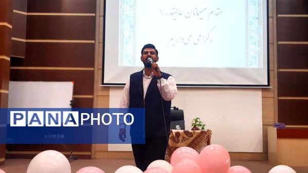 مراسم جشن روز دختر به‌مناسبت ولادت با سعادت حضرت معصومه(س) در شهر ساوه 