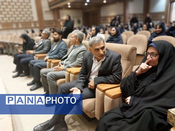 جشن روز دختر در هنرستان امام حسن مجتبی(ع) با حضور مسئولان ناحیه ۶