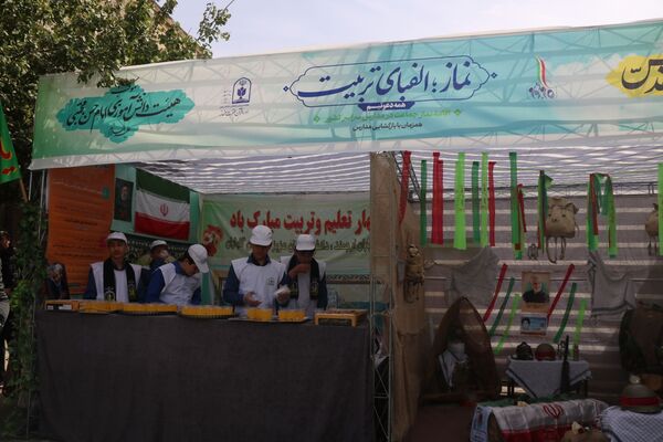 زنگ نماز در دبیرستان برزگر با حضور آیت الله علم الهدی 