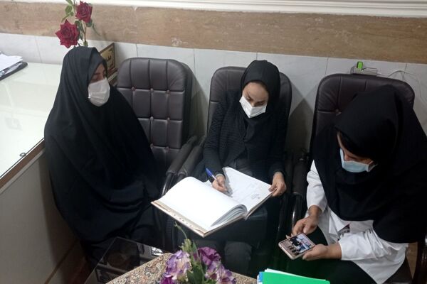 بازدید از وضعیت بهداشت و پایگاه‌های تغذیه سالم مدارس پاکدشت 