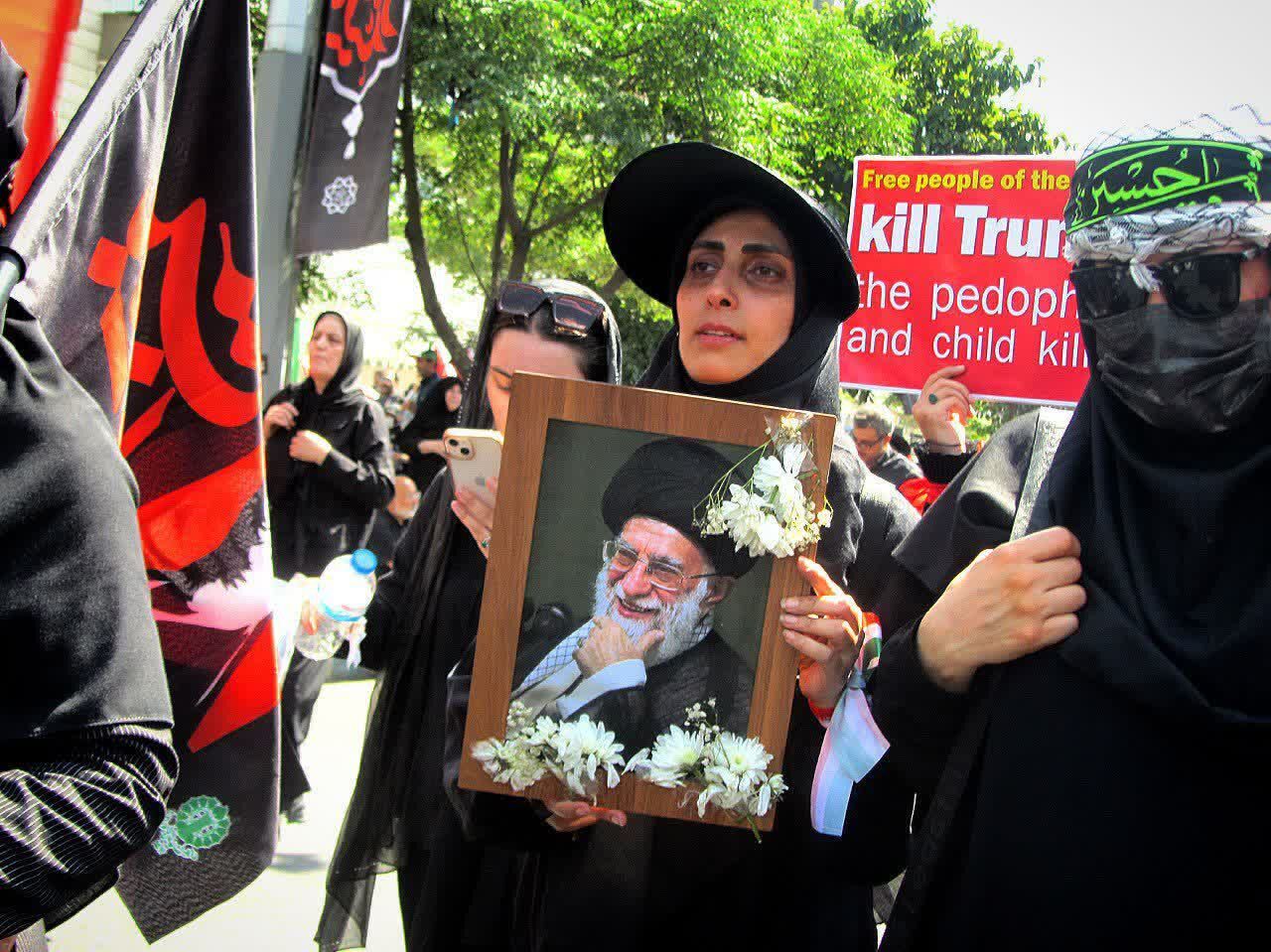 مراسم بدرقه و تشییع آقای شهید ایران در تهران 