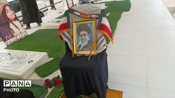 تجدید میثاق با منجی عالم در میدان شهدای میناب