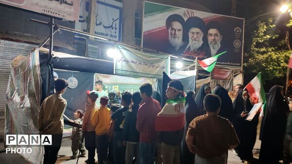کودکان و نوجوانان پای کار انقلاب