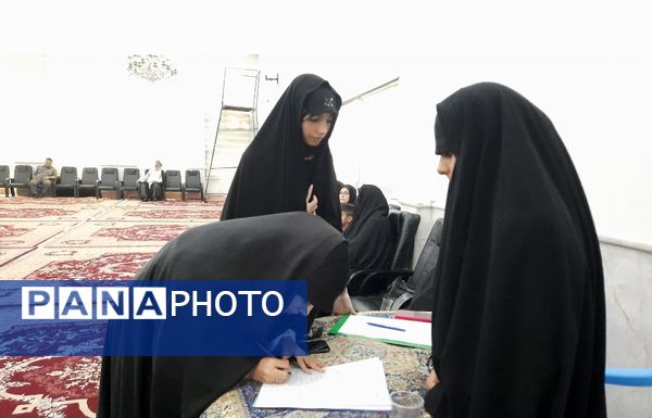 تجلیل از نفرات برتر هیات‌های مذهبی دانش‌آموزی 