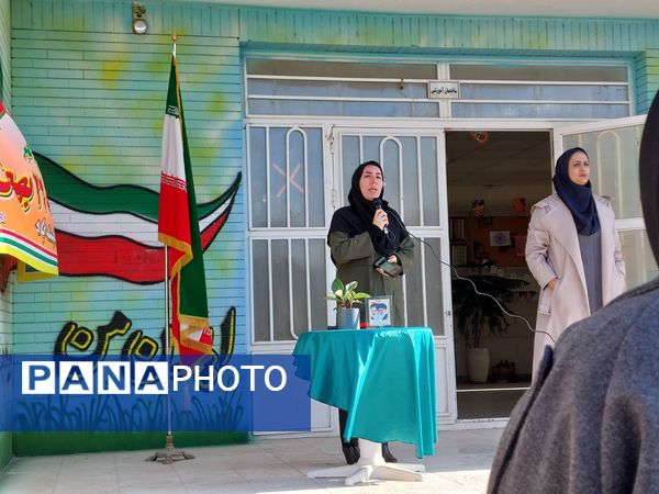 آماده‌سازی مدرسه حجاب باخرز برای دهه فجر و زنگ انقلاب