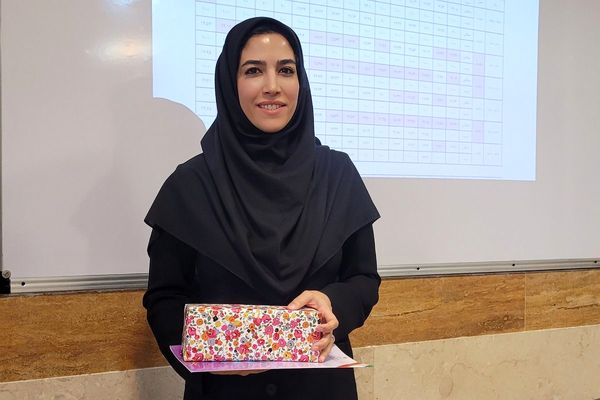 جلسه شورای معلمان دبیرستان نمونه دولتی ولایت