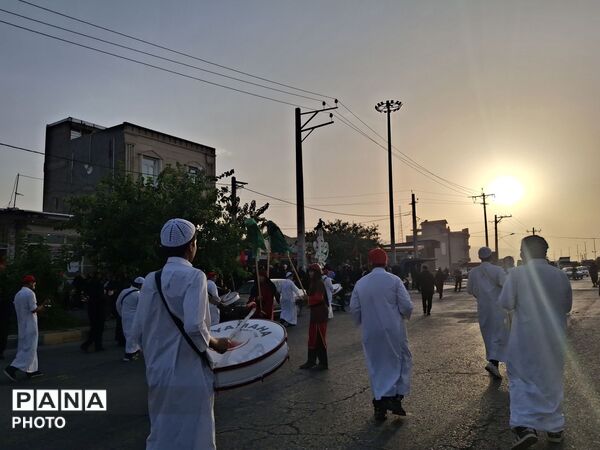 حرکت نمادین کاروان اسرای کربلا در شهر آوه