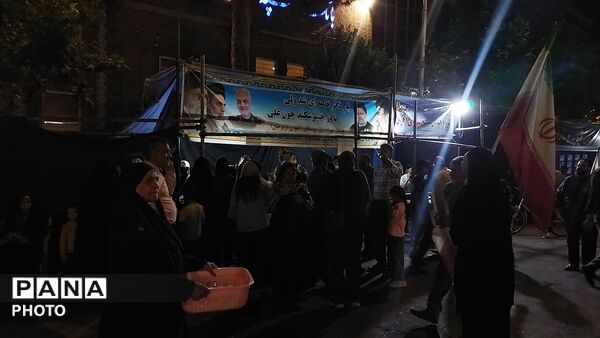 موکب شهدای روستای آهوان در نود و دومین شب از اجتماعات مردمی 