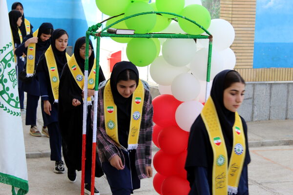 برگزاری اردوی تمشک در شهرستان گرمه 