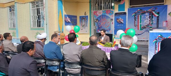 زنگ جشن نیکوکاری با شعار «عیدی برای همه» در دبستان دخترانه شاهد کوهدشت 