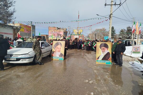 راهپیمایی ۲۲ بهمن در شهر تیتکانلو 